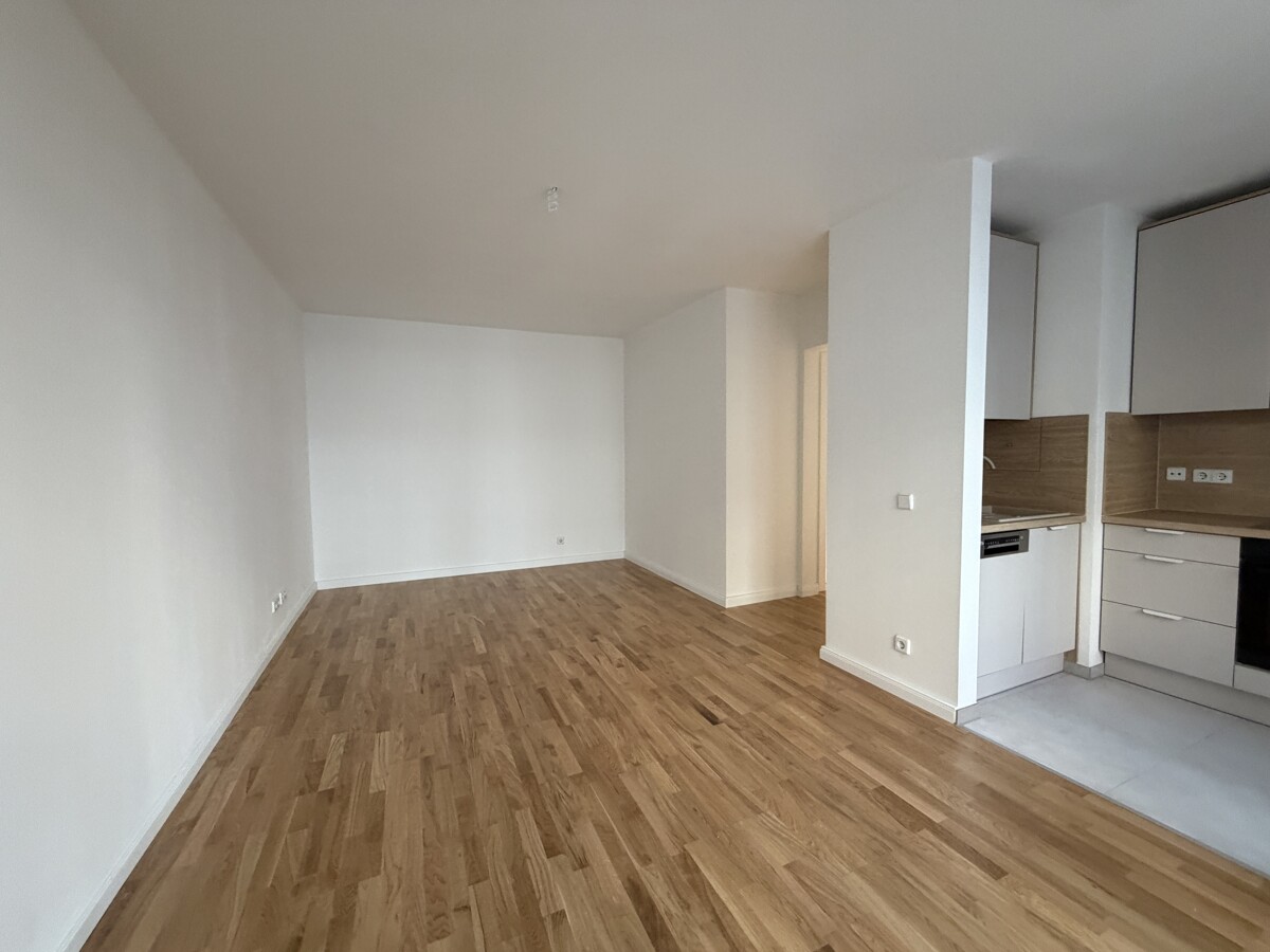 „Erstbezug nach Sanierung“ – Helle 2-Zimmer-Wohnung mit Balkon, EBK und Aufzug - Foto 2