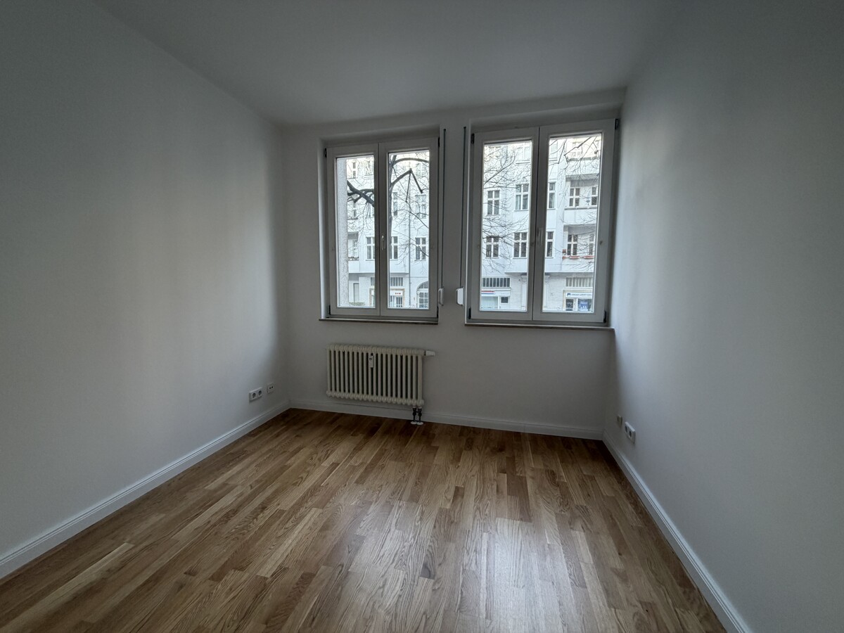 „Erstbezug nach Sanierung“ – Helle 2-Zimmer-Wohnung mit Balkon, EBK und Aufzug - Foto 4