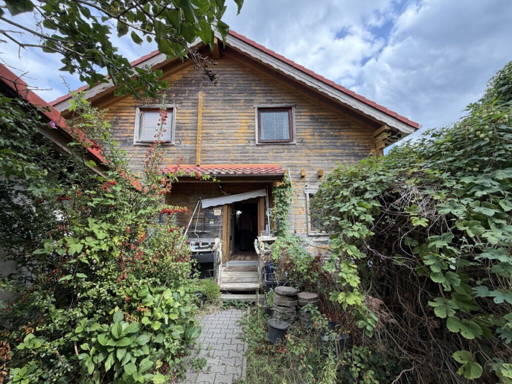 Real Estate Title Image Background