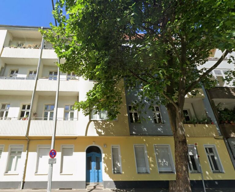 Lichtdurchflutete Balkon-Wohnung, nahe dem „Weißen See“!!!***Eckbadewanne***