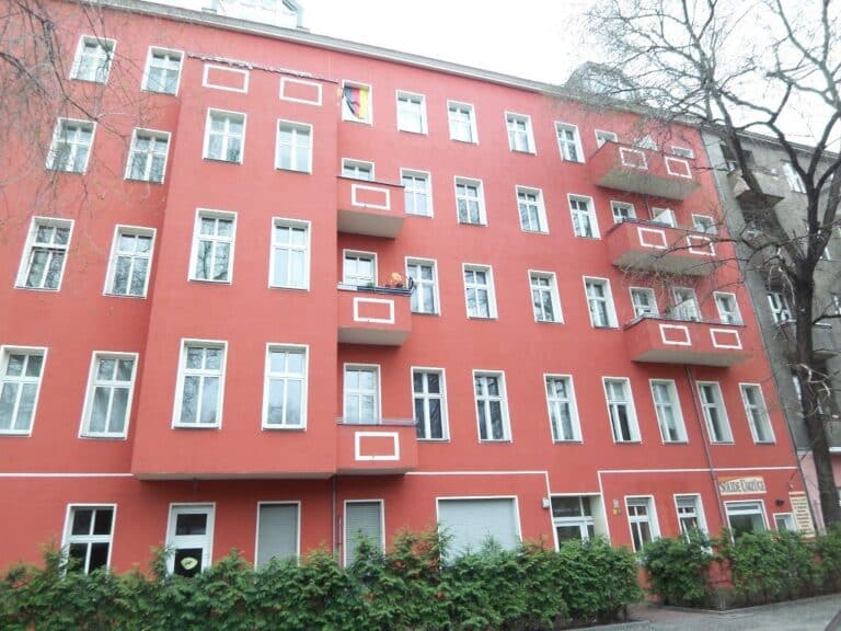 Schön geschnittene Wohnung mit Balkon, nahe der TFH
***Balkon***