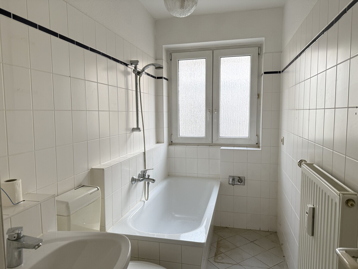 (Vergleichswohnung) Badezimmer