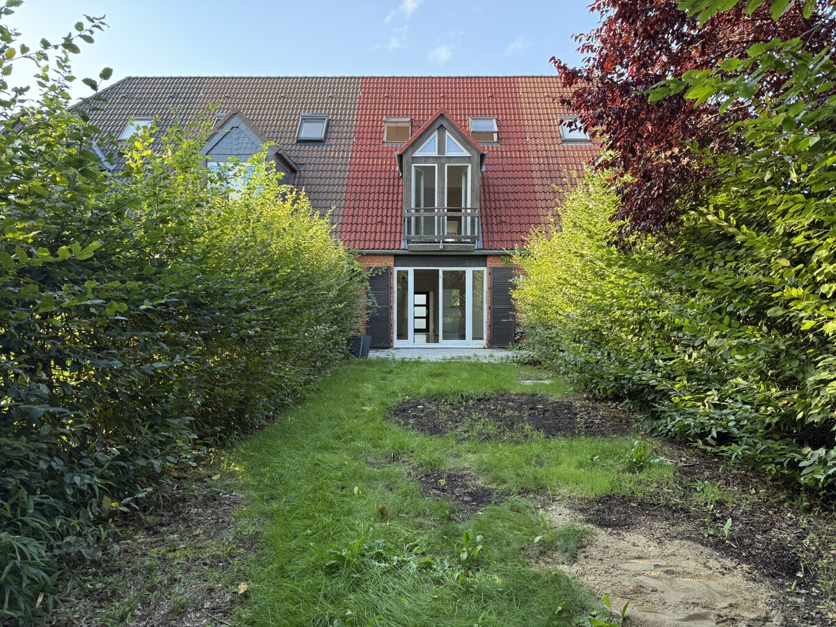 Hinteransicht mit Gartenansicht