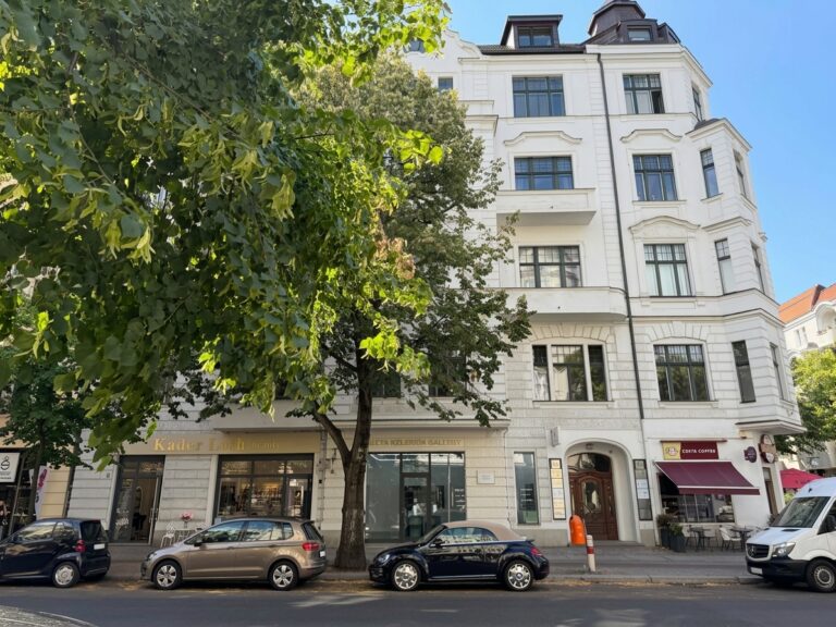 Außergewöhnliches Wohnen über den Dächern der Stadt ***große Sonnenterrasse***2 Bäder***Sauna***