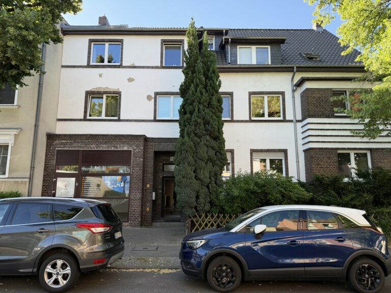 Attraktive Büro-/Ladenfläche mit viel Tageslicht in Rudow ***frisch gestrichen***