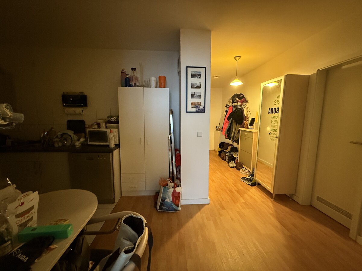 offener Küchenbereich - Flur