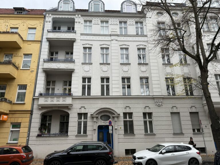 Charmante Altbauwohnung in idyllischer Wohnlage, unweit dem Tegeler See ***abgez. Dielen***Balkon***