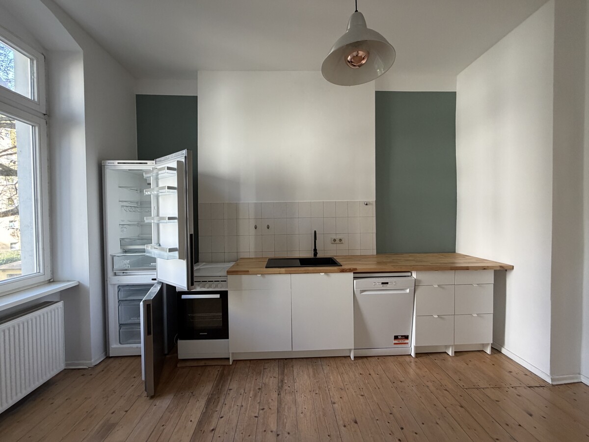 Berliner Altbauflair in Moabit – Dielenfußboden, Tageslichtbad, EBK - Foto 1