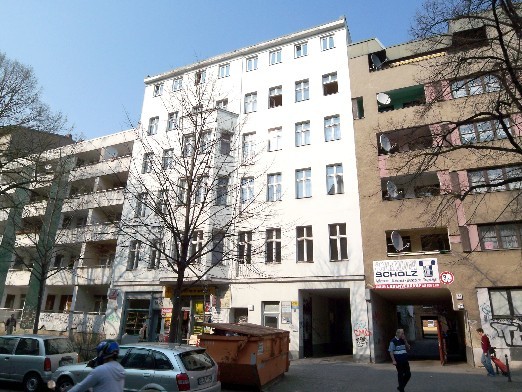 Im Herzen Kreuzbergs! Gemütliche Wohnung im sanierten Altbau!!!
***WBS-pflichtig***