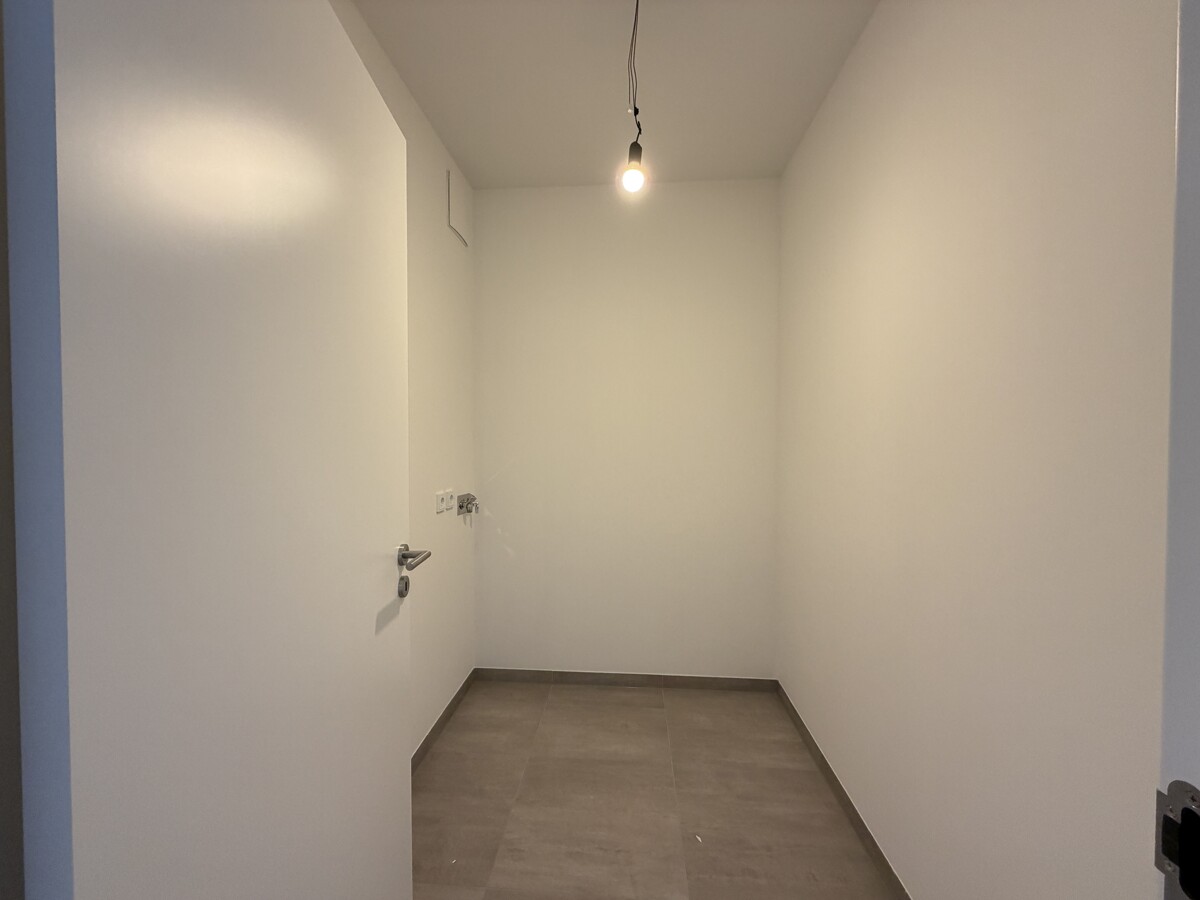 Abstellkammer mit WM-Anschluss