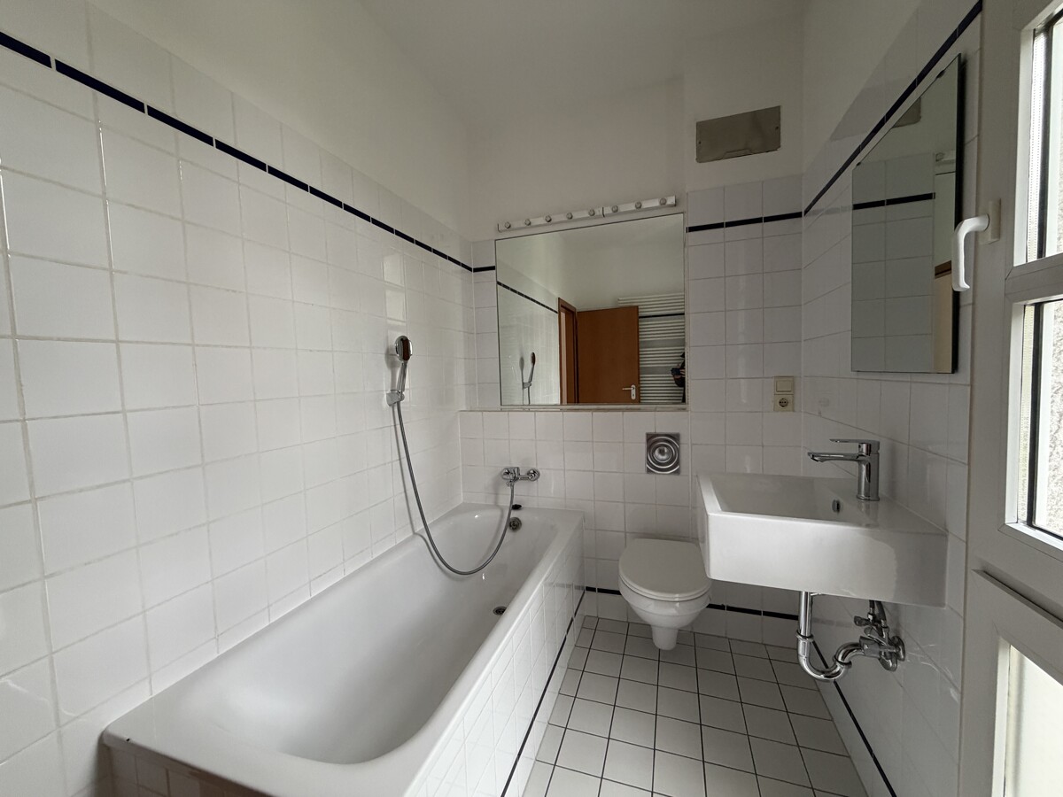 „Charmantes City-Refugium: Großzügige 2-Zimmer-Wohnung im herzlichen Lichtenberg“ - Photo 5