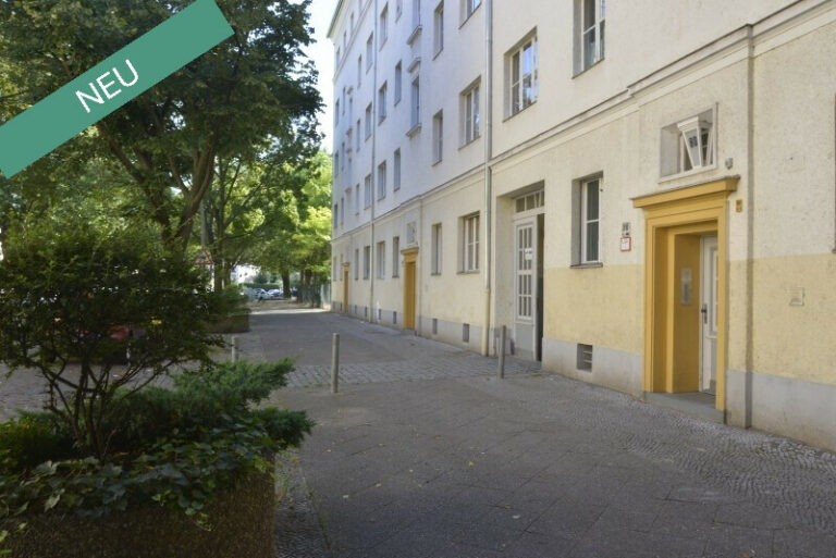 Charmante Altbauwohnung im Hochparterre mit Gartenblick, unweit dem Bürgerpark ***Balkon***vermietet***