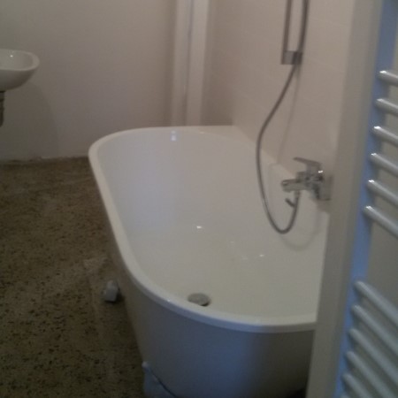 Bad mit Badewanne