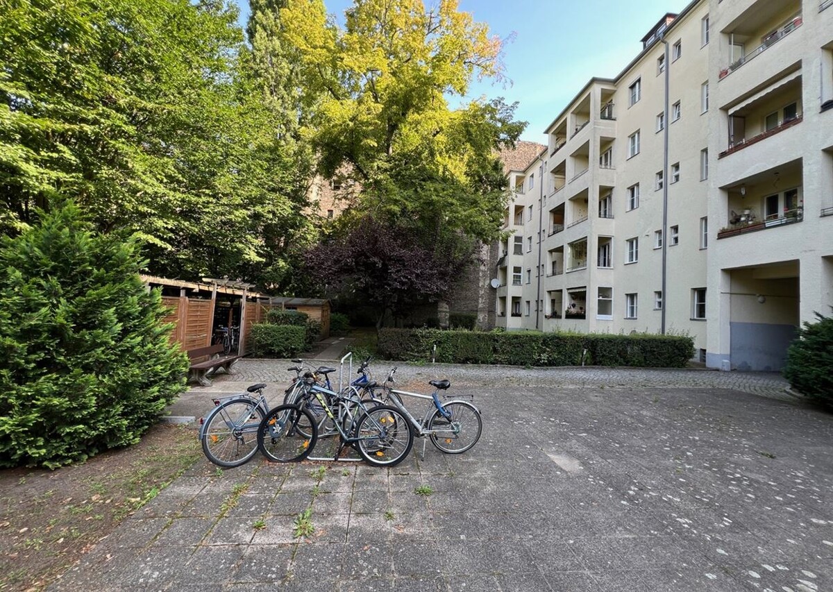 Fahrradplatz hinten