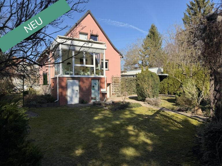 Gepflegtes Einfamilienhaus mit Wintergarten, idyllischem Garten und Garage – bezugsfrei ab 06/2026