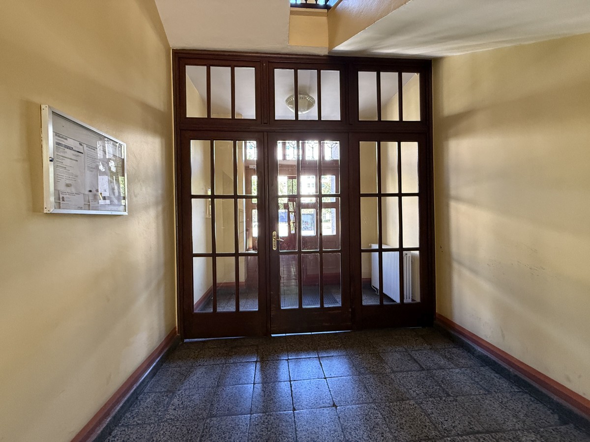 Blick zum vorderen Eingangsbereich