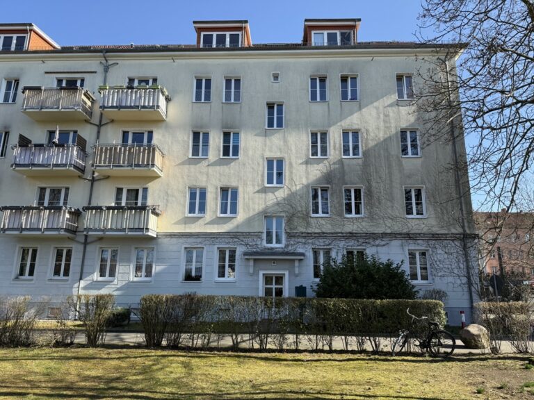 Gut vermietete  Wohnung, nahe der Königsheide
***Wannenbad***