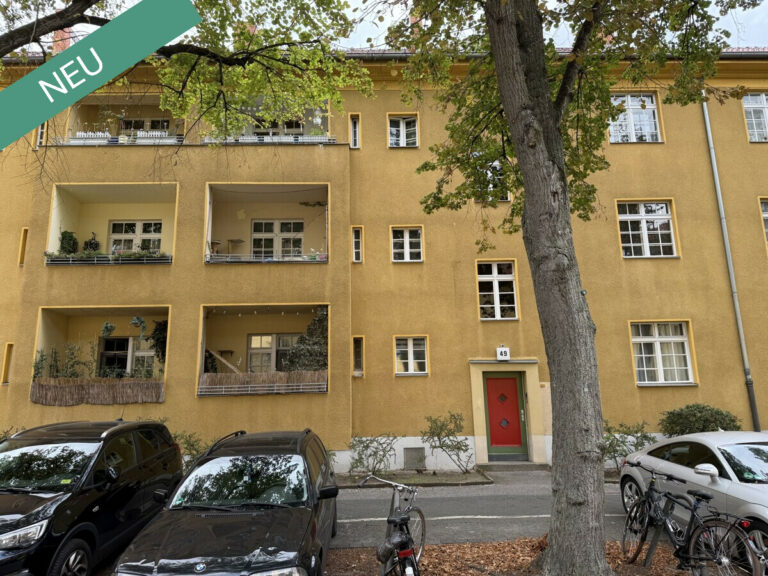 Geräumige Wohnung mit Tageslichtbad in zentraler Wohnlage ***neues Badezimmer***