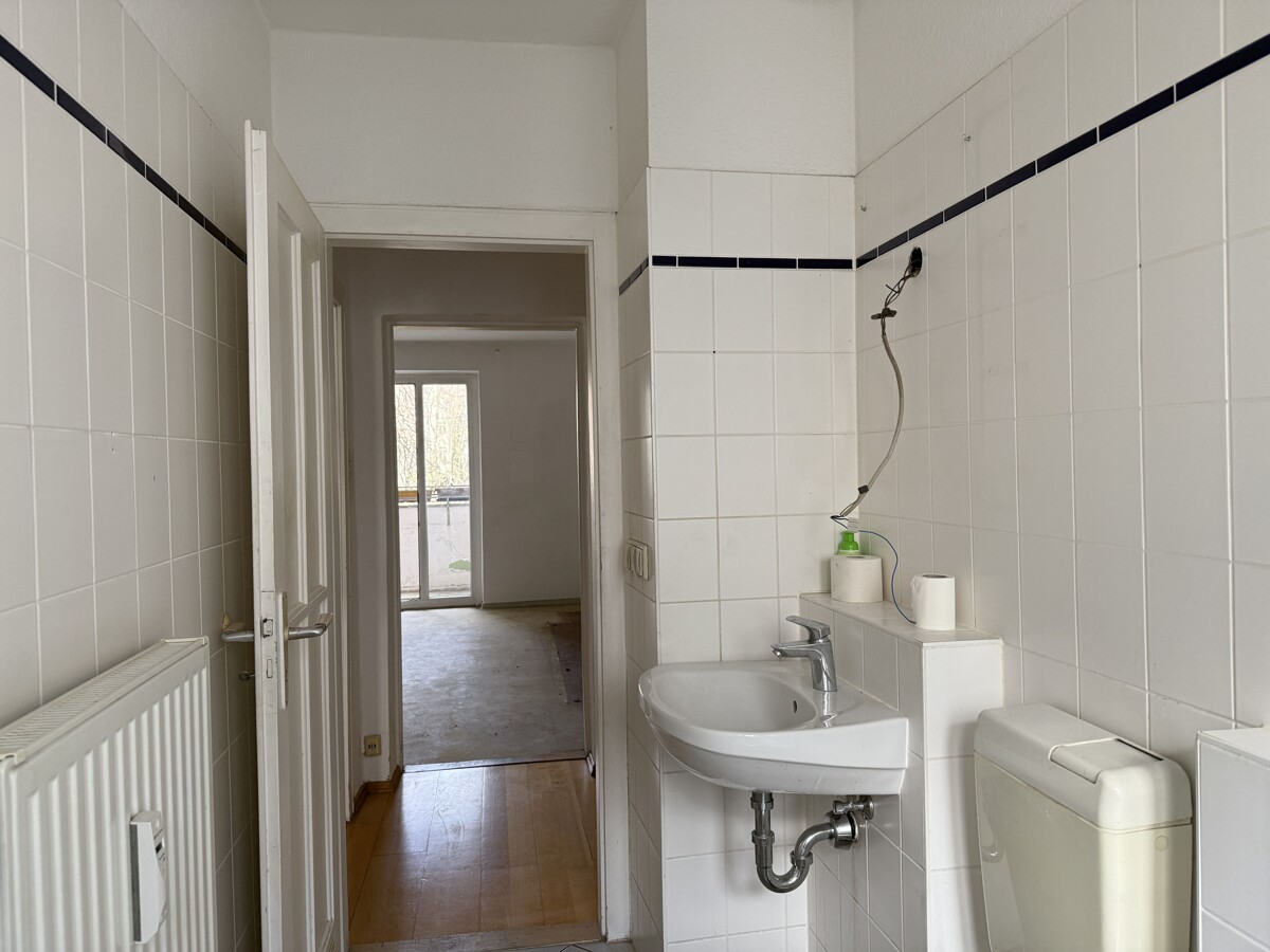 (Vergleichswohnung) Badezimmer - Ansicht2