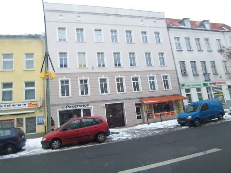 Preiswerte Single-Wohnung in zentraler Lage
***Laminat***EBK***Prov.frei***