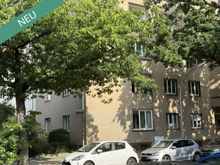 Bezugsfreie Wohnung in begehrter Wohnlage, vis á vis dem Lietzensee ***verglaster Balkon***Duschbad***