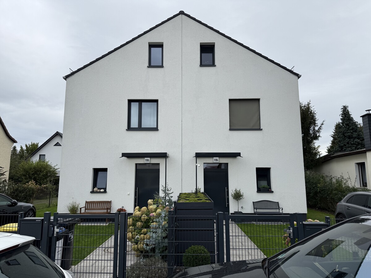 Blick zum Doppelhaus