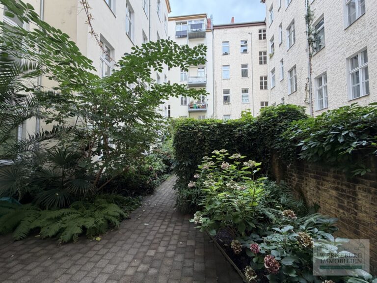 Charmante Wohnung, in begehrter Kreuzberger Kiez-Lage ***Duschbad***